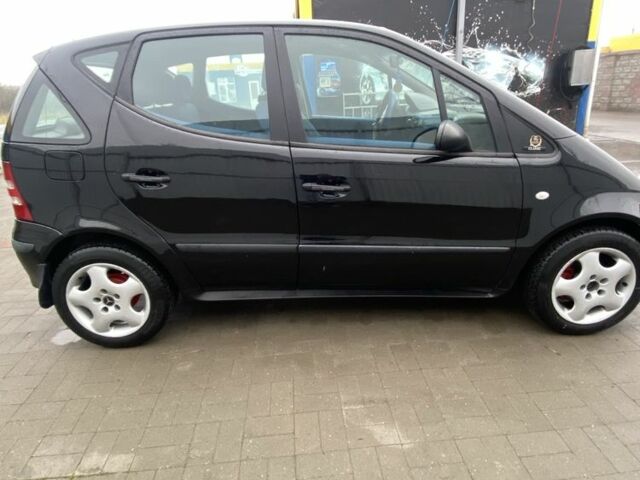 Черный Мерседес А класс, объемом двигателя 1.7 л и пробегом 284 тыс. км за 5000 $, фото 7 на Automoto.ua