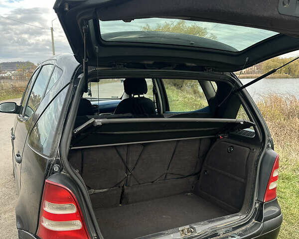 Чорний Мерседес А клас, об'ємом двигуна 1.4 л та пробігом 229 тис. км за 2650 $, фото 3 на Automoto.ua