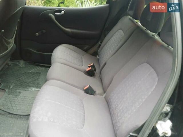 Черный Мерседес А класс, объемом двигателя 1.69 л и пробегом 270 тыс. км за 3500 $, фото 13 на Automoto.ua