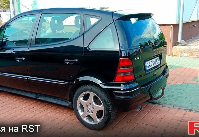 Черный Мерседес А класс, объемом двигателя 1.7 л и пробегом 294 тыс. км за 4200 $, фото 4 на Automoto.ua