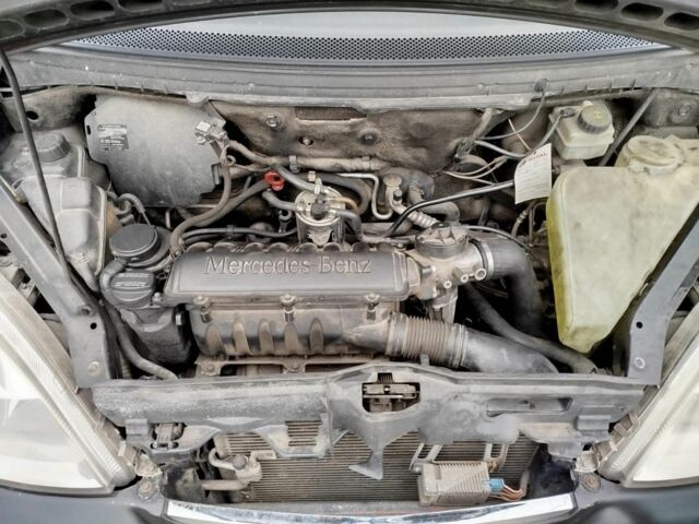 Черный Мерседес А класс, объемом двигателя 1.7 л и пробегом 319 тыс. км за 3200 $, фото 4 на Automoto.ua