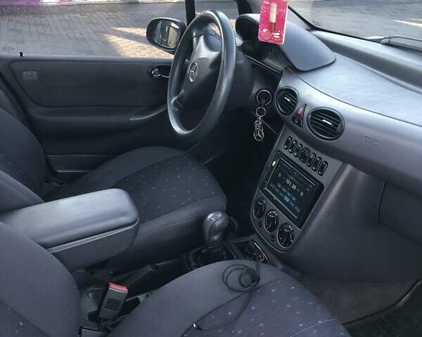 Черный Мерседес А класс, объемом двигателя 1.7 л и пробегом 330 тыс. км за 3700 $, фото 7 на Automoto.ua