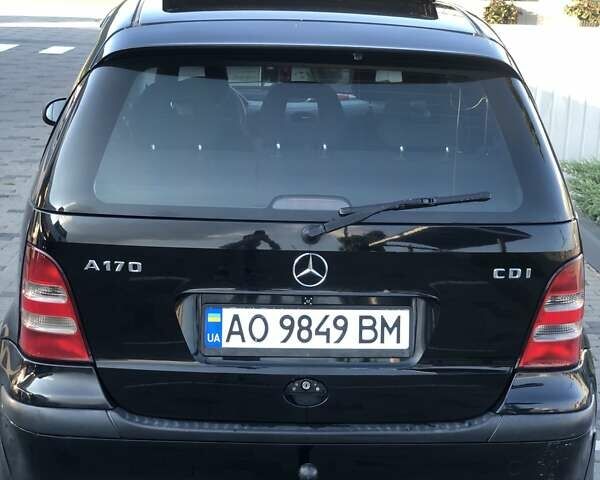 Черный Мерседес А класс, объемом двигателя 1.7 л и пробегом 330 тыс. км за 3700 $, фото 2 на Automoto.ua