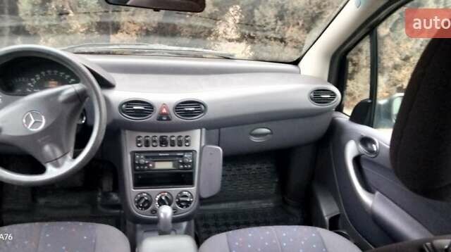 Черный Мерседес А класс, объемом двигателя 1.6 л и пробегом 210 тыс. км за 4300 $, фото 21 на Automoto.ua