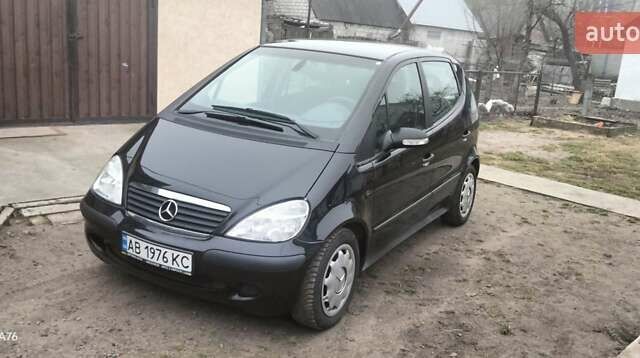 Черный Мерседес А класс, объемом двигателя 1.6 л и пробегом 210 тыс. км за 4300 $, фото 1 на Automoto.ua