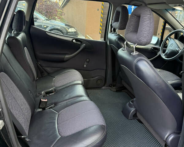 Мерседес А класс 2003 в Киеве на Automoto.ua Черный Мерседес А класс, объемом двигателя 1.6 л и пробегом 255 тыс. км за 4400 $, фото 3 на Automoto.ua