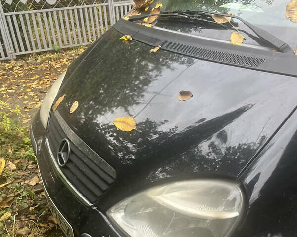 Черный Мерседес А класс, объемом двигателя 1.7 л и пробегом 300 тыс. км за 3900 $, фото 7 на Automoto.ua