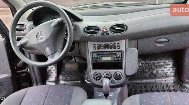 Черный Мерседес А класс, объемом двигателя 1.6 л и пробегом 210 тыс. км за 4300 $, фото 7 на Automoto.ua