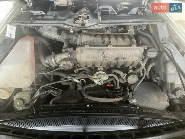 Черный Мерседес А класс, объемом двигателя 1.7 л и пробегом 300 тыс. км за 3900 $, фото 6 на Automoto.ua