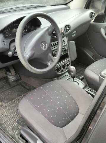 Черный Мерседес А класс, объемом двигателя 1.6 л и пробегом 210 тыс. км за 4300 $, фото 19 на Automoto.ua