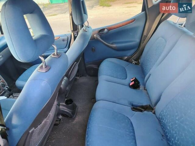 Черный Мерседес А класс, объемом двигателя 1.69 л и пробегом 240 тыс. км за 4150 $, фото 11 на Automoto.ua