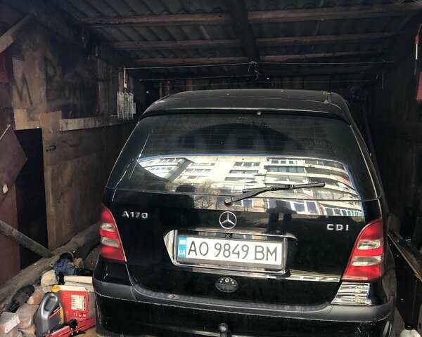 Черный Мерседес А класс, объемом двигателя 1.7 л и пробегом 330 тыс. км за 3700 $, фото 15 на Automoto.ua