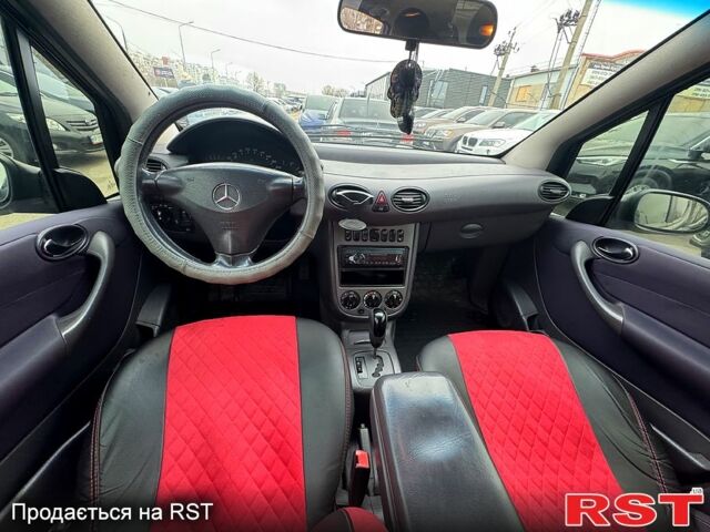 Чорний Мерседес А клас, об'ємом двигуна 1.6 л та пробігом 210 тис. км за 4500 $, фото 7 на Automoto.ua