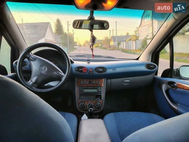 Черный Мерседес А класс, объемом двигателя 1.69 л и пробегом 240 тыс. км за 4150 $, фото 10 на Automoto.ua