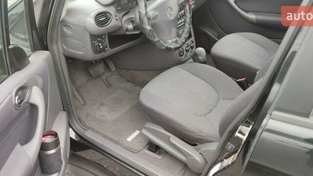 Черный Мерседес А класс, объемом двигателя 1.6 л и пробегом 324 тыс. км за 3900 $, фото 10 на Automoto.ua