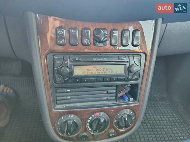 Черный Мерседес А класс, объемом двигателя 1.69 л и пробегом 240 тыс. км за 4150 $, фото 15 на Automoto.ua