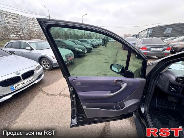 Чорний Мерседес А клас, об'ємом двигуна 1.6 л та пробігом 210 тис. км за 4500 $, фото 10 на Automoto.ua