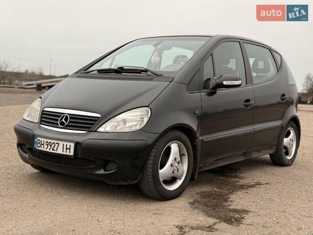 Черный Мерседес А класс, объемом двигателя 1.69 л и пробегом 250 тыс. км за 4800 $, фото 1 на Automoto.ua