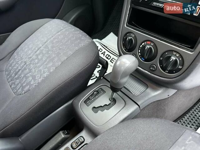 Черный Мерседес А класс, объемом двигателя 1.69 л и пробегом 276 тыс. км за 3850 $, фото 90 на Automoto.ua