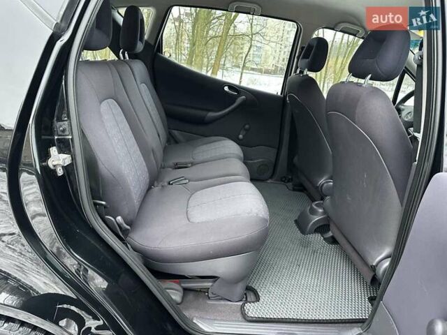 Черный Мерседес А класс, объемом двигателя 1.69 л и пробегом 276 тыс. км за 3850 $, фото 39 на Automoto.ua