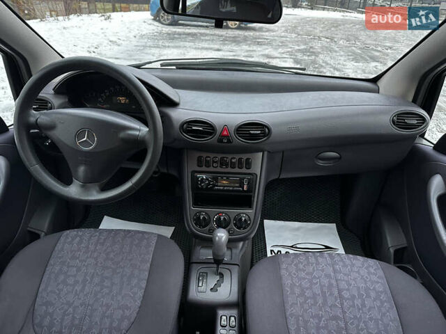 Чорний Мерседес А клас, об'ємом двигуна 1.7 л та пробігом 276 тис. км за 3850 $, фото 84 на Automoto.ua