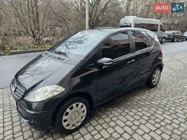 Черный Мерседес А класс, объемом двигателя 1.5 л и пробегом 280 тыс. км за 3600 $, фото 4 на Automoto.ua