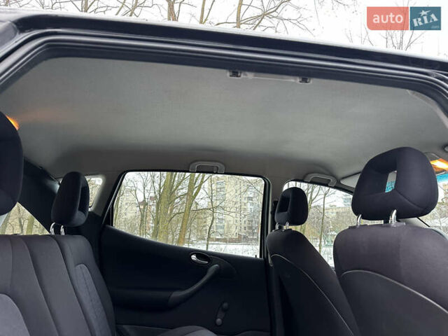 Чорний Мерседес А клас, об'ємом двигуна 1.7 л та пробігом 276 тис. км за 3850 $, фото 48 на Automoto.ua