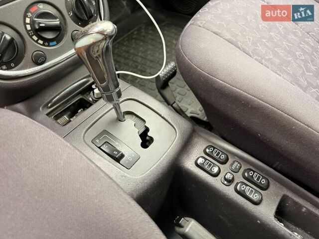 Черный Мерседес А класс, объемом двигателя 1.69 л и пробегом 250 тыс. км за 4800 $, фото 10 на Automoto.ua