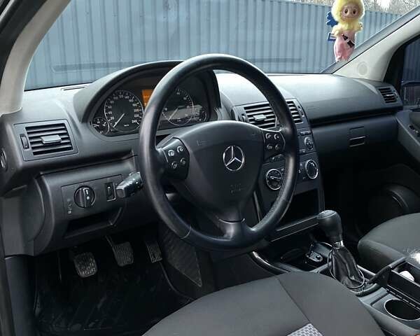 Черный Мерседес А класс, объемом двигателя 1.5 л и пробегом 279 тыс. км за 3500 $, фото 13 на Automoto.ua