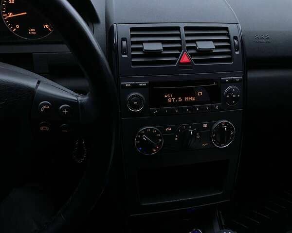 Черный Мерседес А класс, объемом двигателя 1.5 л и пробегом 279 тыс. км за 3500 $, фото 9 на Automoto.ua