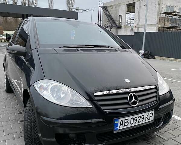 Черный Мерседес А класс, объемом двигателя 1.5 л и пробегом 279 тыс. км за 3500 $, фото 1 на Automoto.ua