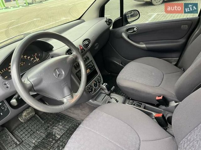 Черный Мерседес А класс, объемом двигателя 1.6 л и пробегом 79 тыс. км за 5950 $, фото 27 на Automoto.ua