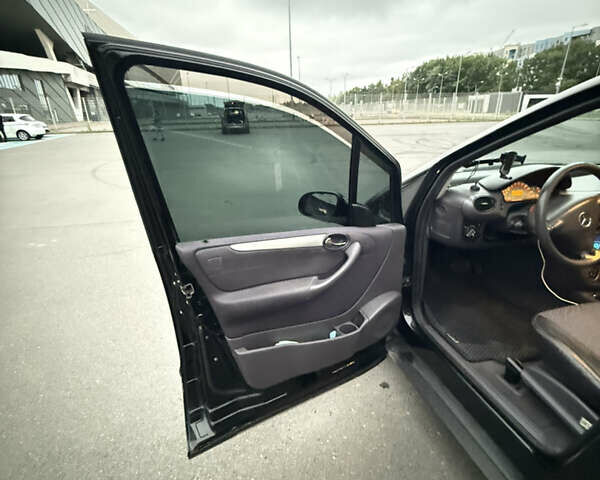 Чорний Мерседес А клас, об'ємом двигуна 1.69 л та пробігом 229 тис. км за 4900 $, фото 12 на Automoto.ua