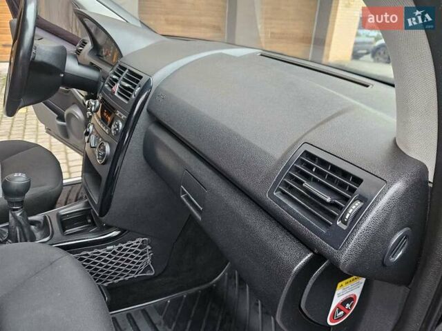 Черный Мерседес А класс, объемом двигателя 1.5 л и пробегом 280 тыс. км за 3600 $, фото 18 на Automoto.ua