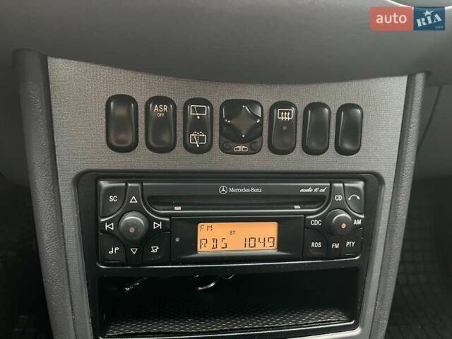 Черный Мерседес А класс, объемом двигателя 1.6 л и пробегом 79 тыс. км за 5950 $, фото 25 на Automoto.ua