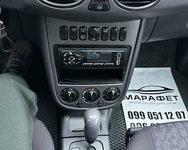 Черный Мерседес А класс, объемом двигателя 1.69 л и пробегом 276 тыс. км за 3850 $, фото 93 на Automoto.ua