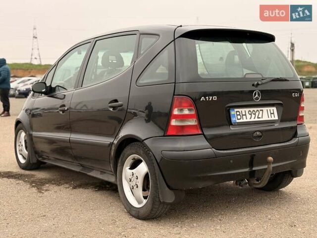 Черный Мерседес А класс, объемом двигателя 1.69 л и пробегом 250 тыс. км за 4800 $, фото 6 на Automoto.ua