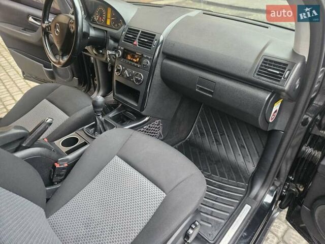 Черный Мерседес А класс, объемом двигателя 1.5 л и пробегом 280 тыс. км за 3600 $, фото 32 на Automoto.ua