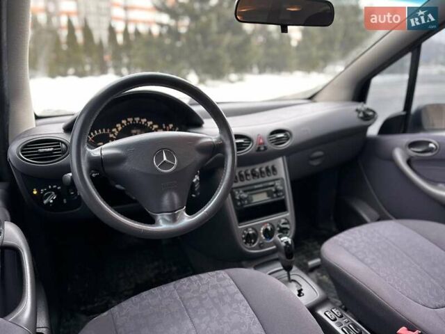 Черный Мерседес А класс, объемом двигателя 1.6 л и пробегом 79 тыс. км за 5999 $, фото 57 на Automoto.ua