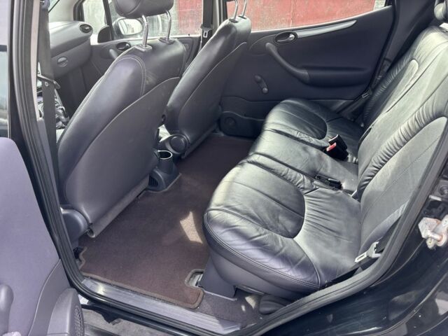 Черный Мерседес А класс, объемом двигателя 1.6 л и пробегом 160 тыс. км за 5000 $, фото 8 на Automoto.ua