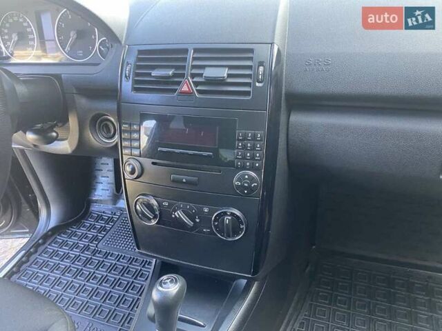 Черный Мерседес А класс, объемом двигателя 1.5 л и пробегом 193 тыс. км за 5300 $, фото 12 на Automoto.ua