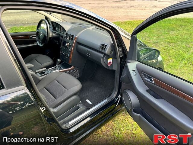 Черный Мерседес А класс, объемом двигателя 1.7 л и пробегом 207 тыс. км за 6300 $, фото 7 на Automoto.ua