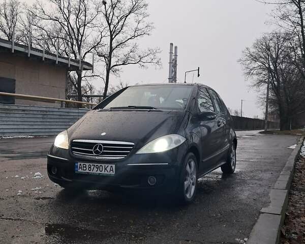 Черный Мерседес А класс, объемом двигателя 1.99 л и пробегом 220 тыс. км за 5500 $, фото 17 на Automoto.ua