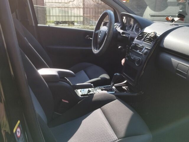 Мерседес А клас 2005 у Хмельницькому на Automoto.ua Чорний Мерседес А клас, об'ємом двигуна 1.5 л та пробігом 284 тис. км за 4500 $, фото 5 на Automoto.ua