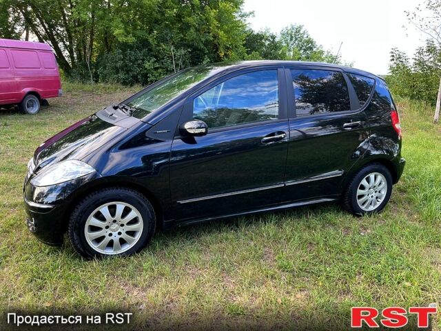 Черный Мерседес А класс, объемом двигателя 1.7 л и пробегом 207 тыс. км за 6300 $, фото 5 на Automoto.ua