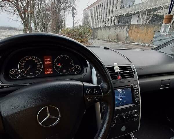 Черный Мерседес А класс, объемом двигателя 1.99 л и пробегом 220 тыс. км за 5500 $, фото 23 на Automoto.ua