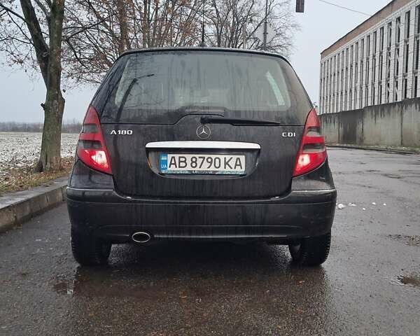 Черный Мерседес А класс, объемом двигателя 1.99 л и пробегом 220 тыс. км за 5500 $, фото 30 на Automoto.ua