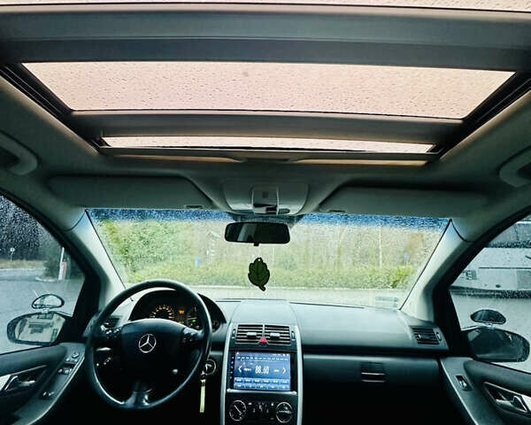 Черный Мерседес А класс, объемом двигателя 2 л и пробегом 365 тыс. км за 5350 $, фото 21 на Automoto.ua