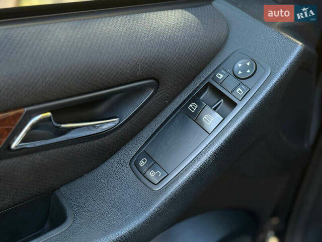 Черный Мерседес А класс, объемом двигателя 1.99 л и пробегом 271 тыс. км за 5299 $, фото 7 на Automoto.ua