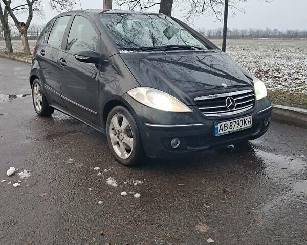 Черный Мерседес А класс, объемом двигателя 1.99 л и пробегом 220 тыс. км за 5500 $, фото 29 на Automoto.ua